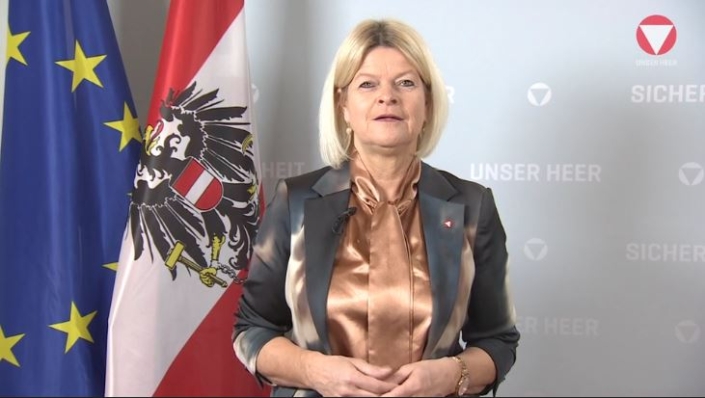 Mag. Klaudia Tanner